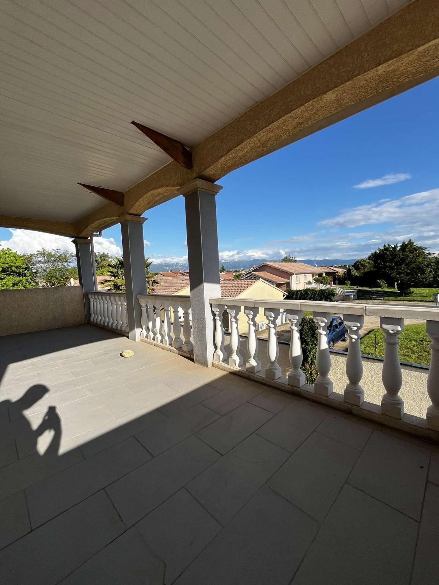 Villa Contemporaine Avec Piscine 伊泽尔河畔的罗曼 外观 照片
