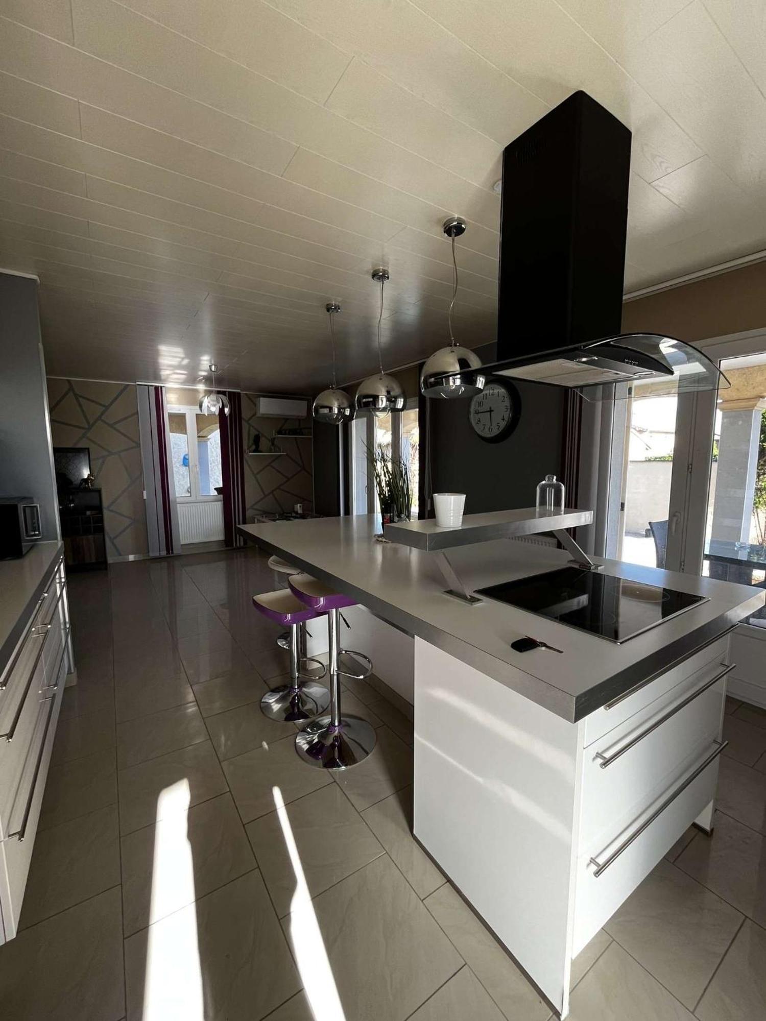 Villa Contemporaine Avec Piscine 伊泽尔河畔的罗曼 外观 照片